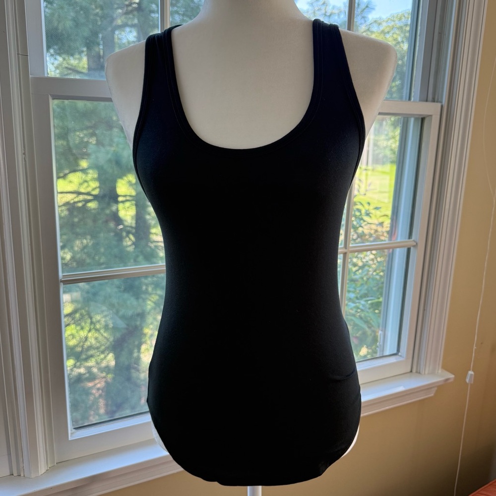Babaton x Aritzia Scoop Neck Tank Top